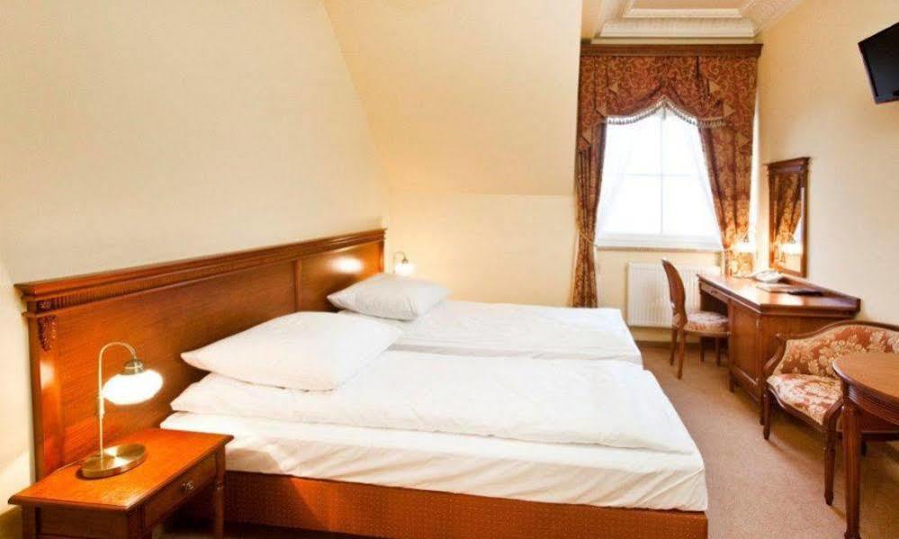 Senator Gran Via Otel Będziemyśl Dış mekan fotoğraf